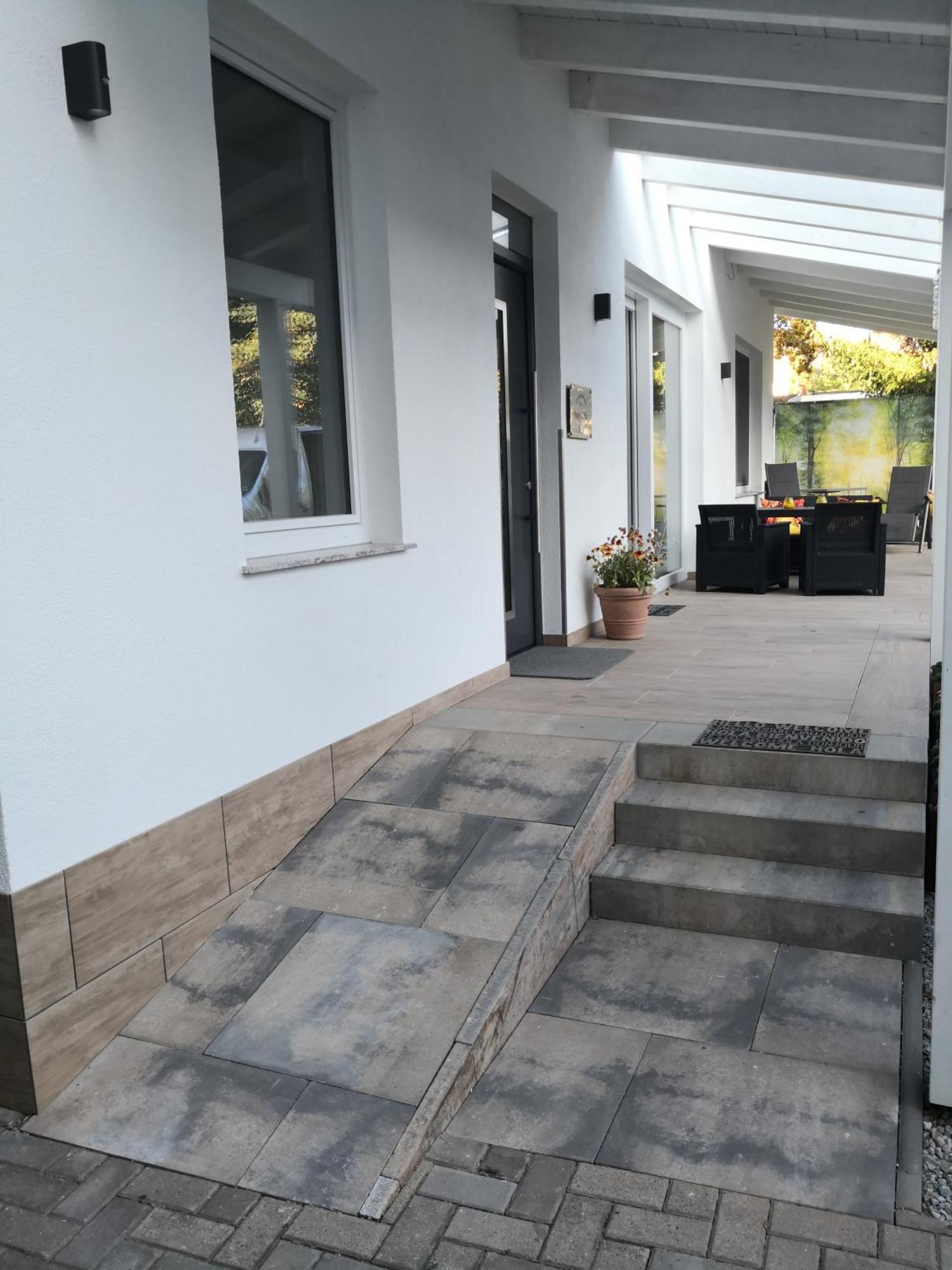 Auszeit Erfurt - Stilvoller Bungalow Mit Parkplatz - Zentrumsnah Exterior photo